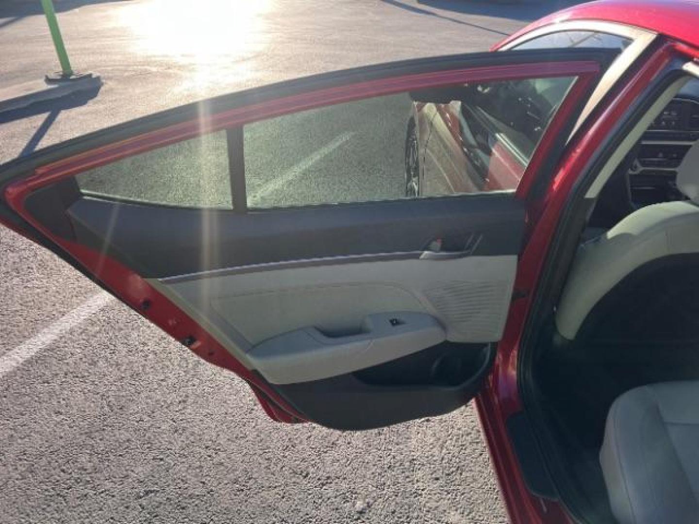 2018 Scarlet Red /Black Hyundai Elantra SEL (5NPD84LF4JH) with an Nu 2L I-4 DOHC engine, Automatic transmission, located at 1865 East Red Hills Pkwy, St. George, 84770, (435) 628-0023, 37.120850, -113.543640 - We specialize in helping ALL people get the best financing available. No matter your credit score, good, bad or none we can get you an amazing rate. Had a bankruptcy, divorce, or repossessions? We give you the green light to get your credit back on the road. Low down and affordable payments that fit - Photo#20