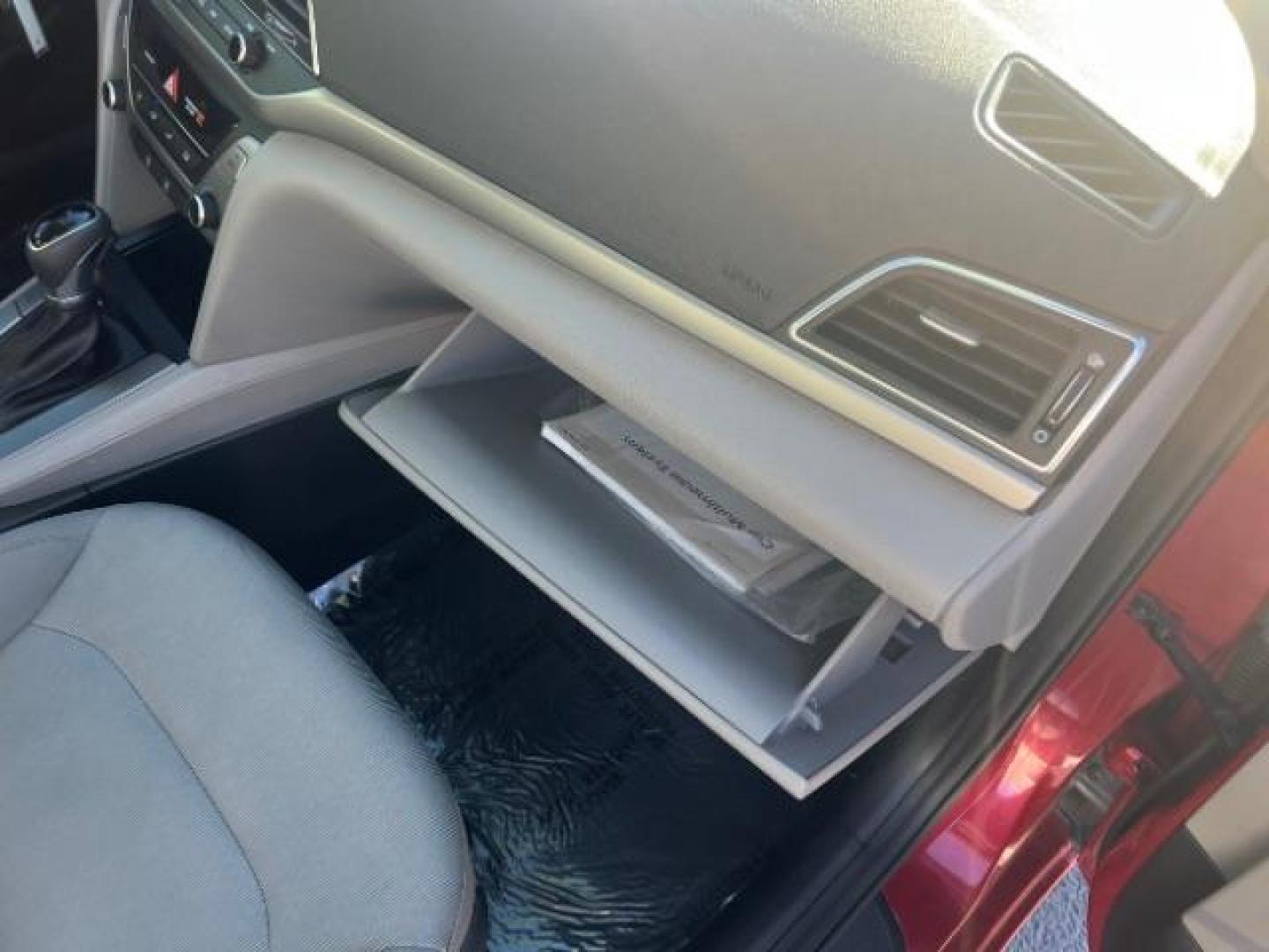 2018 Scarlet Red /Black Hyundai Elantra SEL (5NPD84LF4JH) with an Nu 2L I-4 DOHC engine, Automatic transmission, located at 1865 East Red Hills Pkwy, St. George, 84770, (435) 628-0023, 37.120850, -113.543640 - We specialize in helping ALL people get the best financing available. No matter your credit score, good, bad or none we can get you an amazing rate. Had a bankruptcy, divorce, or repossessions? We give you the green light to get your credit back on the road. Low down and affordable payments that fit - Photo#29