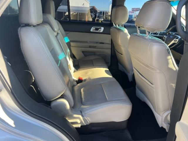 2013 Ingot Silver Metallic /Medium Light Stone Ford Explorer Limited (1FM5K7F85DG) with an EcoBoost 2L I-4 gasoline direct injection engine, Automatic transmission, located at 1865 East Red Hills Pkwy, St. George, 84770, (435) 628-0023, 37.120850, -113.543640 - We specialize in helping ALL people get the best financing available. No matter your credit score, good, bad or none we can get you an amazing rate. Had a bankruptcy, divorce, or repossessions? We give you the green light to get your credit back on the road. Low down and affordable payments that fit - Photo#30