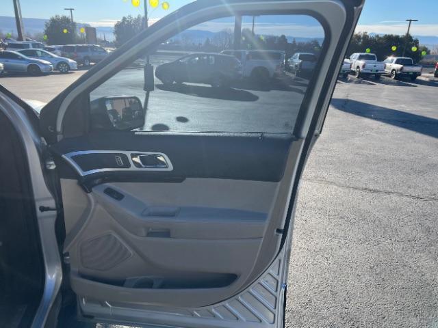 2013 Ingot Silver Metallic /Medium Light Stone Ford Explorer Limited (1FM5K7F85DG) with an EcoBoost 2L I-4 gasoline direct injection engine, Automatic transmission, located at 1865 East Red Hills Pkwy, St. George, 84770, (435) 628-0023, 37.120850, -113.543640 - We specialize in helping ALL people get the best financing available. No matter your credit score, good, bad or none we can get you an amazing rate. Had a bankruptcy, divorce, or repossessions? We give you the green light to get your credit back on the road. Low down and affordable payments that fit - Photo#31