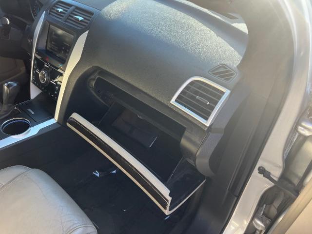 2013 Ingot Silver Metallic /Medium Light Stone Ford Explorer Limited (1FM5K7F85DG) with an EcoBoost 2L I-4 gasoline direct injection engine, Automatic transmission, located at 1865 East Red Hills Pkwy, St. George, 84770, (435) 628-0023, 37.120850, -113.543640 - We specialize in helping ALL people get the best financing available. No matter your credit score, good, bad or none we can get you an amazing rate. Had a bankruptcy, divorce, or repossessions? We give you the green light to get your credit back on the road. Low down and affordable payments that fit - Photo#33