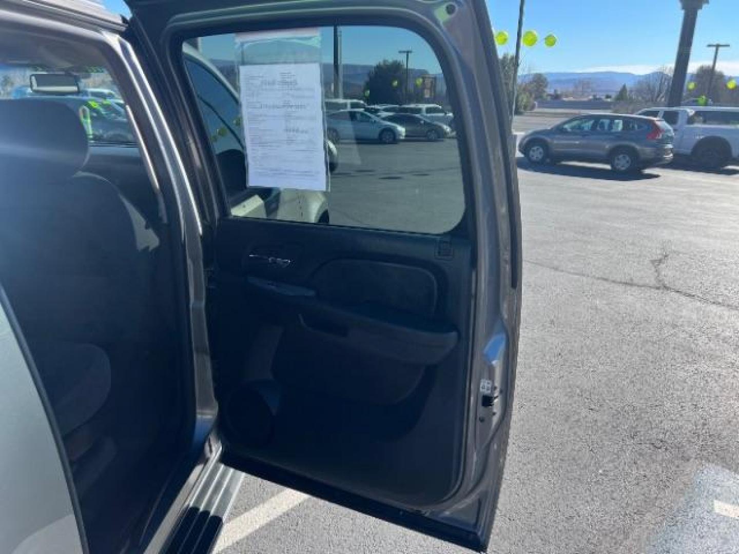 2009 Graystone Metallic /Ebony Cloth Interior Chevrolet Suburban LS 1500 4WD (1GNFK163X9R) with an 5.3L V8 OHV 16V FFV engine, 6-Speed Automatic transmission, located at 1865 East Red Hills Pkwy, St. George, 84770, (435) 628-0023, 37.120850, -113.543640 - We specialize in helping ALL people get the best financing available. No matter your credit score, good, bad or none we can get you an amazing rate. Had a bankruptcy, divorce, or repossessions? We give you the green light to get your credit back on the road. Low down and affordable payments that fit - Photo#29