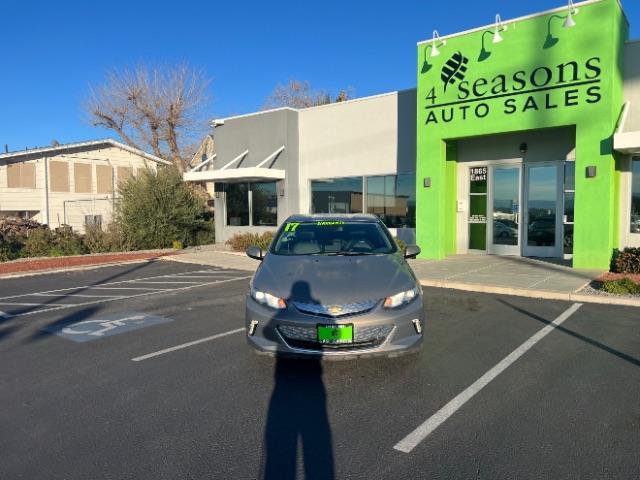2017 Pepperdust Metallic /Jet Black/Jet Black Chevrolet Volt LT (1G1RC6S55HU) with an Voltec 1.5L I-4 gasoline direct injection engine, Automatic transmission, located at 940 North Main Street, Cedar City, UT, 84720, (435) 628-0023, 37.692936, -113.061897 - Photo#1