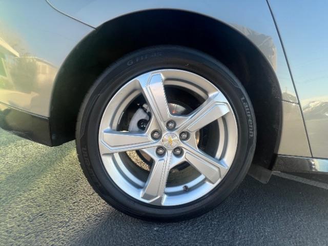 2017 Pepperdust Metallic /Jet Black/Jet Black Chevrolet Volt LT (1G1RC6S55HU) with an Voltec 1.5L I-4 gasoline direct injection engine, Automatic transmission, located at 940 North Main Street, Cedar City, UT, 84720, (435) 628-0023, 37.692936, -113.061897 - Photo#11