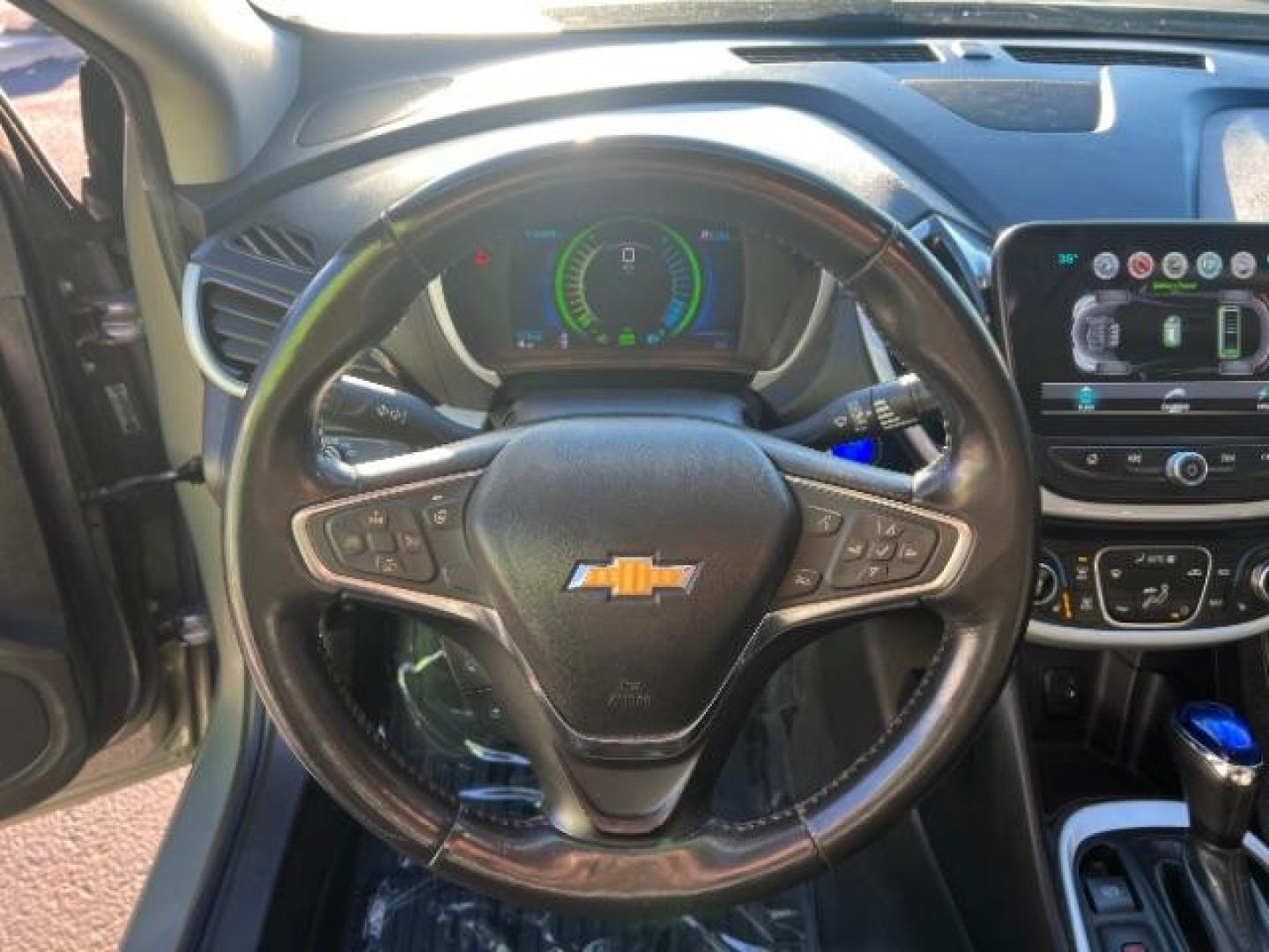 2017 Pepperdust Metallic /Jet Black/Jet Black Chevrolet Volt LT (1G1RC6S55HU) with an Voltec 1.5L I-4 gasoline direct injection engine, Automatic transmission, located at 940 North Main Street, Cedar City, UT, 84720, (435) 628-0023, 37.692936, -113.061897 - We specialize in helping ALL people get the best financing available. No matter your credit score, good, bad or none we can get you an amazing rate. Had a bankruptcy, divorce, or repossessions? We give you the green light to get your credit back on the road. Low down and affordable payments that fit - Photo#15