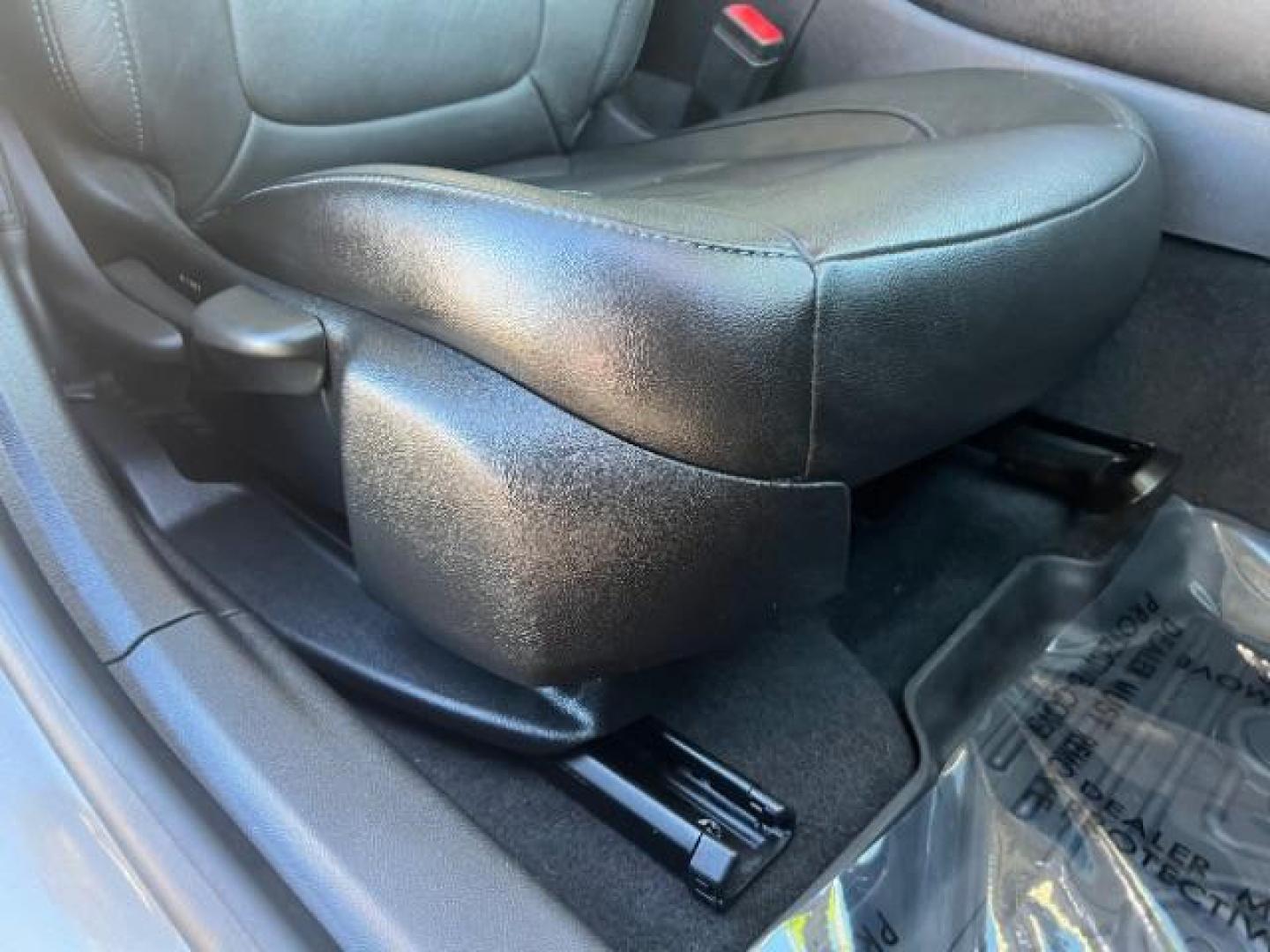 2017 Pepperdust Metallic /Jet Black/Jet Black Chevrolet Volt LT (1G1RC6S55HU) with an Voltec 1.5L I-4 gasoline direct injection engine, Automatic transmission, located at 940 North Main Street, Cedar City, UT, 84720, (435) 628-0023, 37.692936, -113.061897 - We specialize in helping ALL people get the best financing available. No matter your credit score, good, bad or none we can get you an amazing rate. Had a bankruptcy, divorce, or repossessions? We give you the green light to get your credit back on the road. Low down and affordable payments that fit - Photo#27