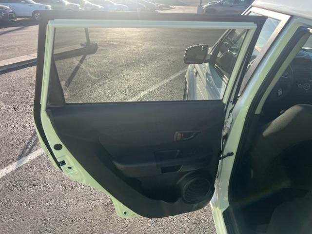 2013 White /Black Kia Soul Base (KNDJT2A58D7) , Automatic transmission, located at 1865 East Red Hills Pkwy, St. George, 84770, (435) 628-0023, 37.120850, -113.543640 - We specialize in helping ALL people get the best financing available. No matter your credit score, good, bad or none we can get you an amazing rate. Had a bankruptcy, divorce, or repossessions? We give you the green light to get your credit back on the road. Low down and affordable payments that fit - Photo#19