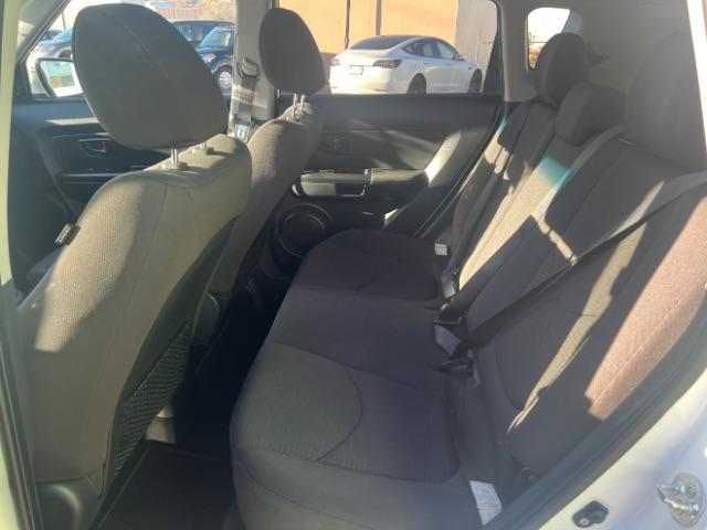 2013 White /Black Kia Soul Base (KNDJT2A58D7) , Automatic transmission, located at 1865 East Red Hills Pkwy, St. George, 84770, (435) 628-0023, 37.120850, -113.543640 - We specialize in helping ALL people get the best financing available. No matter your credit score, good, bad or none we can get you an amazing rate. Had a bankruptcy, divorce, or repossessions? We give you the green light to get your credit back on the road. Low down and affordable payments that fit - Photo#20