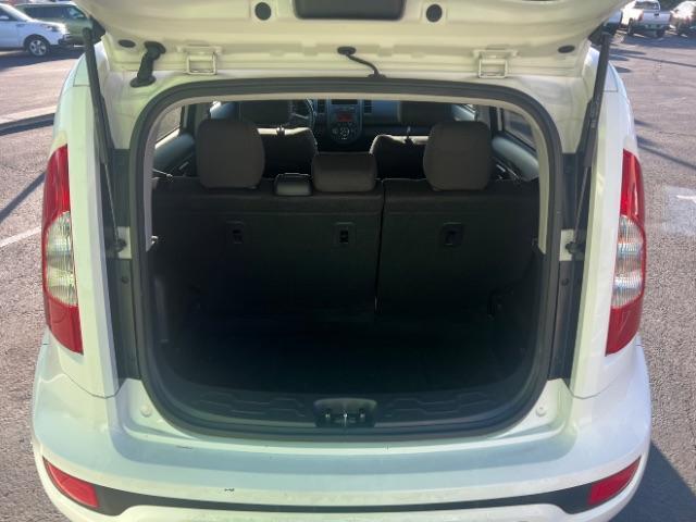 2013 White /Black Kia Soul Base (KNDJT2A58D7) , Automatic transmission, located at 1865 East Red Hills Pkwy, St. George, 84770, (435) 628-0023, 37.120850, -113.543640 - We specialize in helping ALL people get the best financing available. No matter your credit score, good, bad or none we can get you an amazing rate. Had a bankruptcy, divorce, or repossessions? We give you the green light to get your credit back on the road. Low down and affordable payments that fit - Photo#22