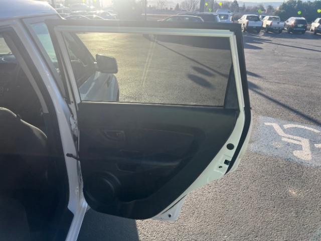 2013 White /Black Kia Soul Base (KNDJT2A58D7) , Automatic transmission, located at 1865 East Red Hills Pkwy, St. George, 84770, (435) 628-0023, 37.120850, -113.543640 - We specialize in helping ALL people get the best financing available. No matter your credit score, good, bad or none we can get you an amazing rate. Had a bankruptcy, divorce, or repossessions? We give you the green light to get your credit back on the road. Low down and affordable payments that fit - Photo#23