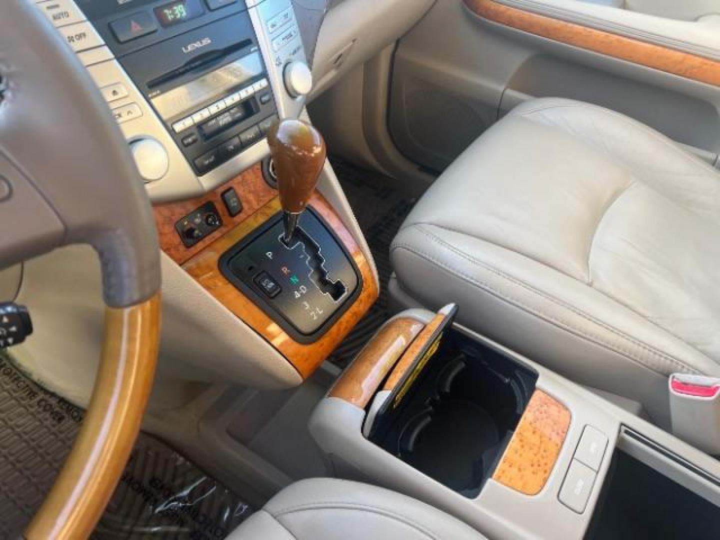 2009 Light Blue /Tan Leather Interior Lexus RX 350 FWD (2T2GK31U99C) , Automatic transmission, located at 1865 East Red Hills Pkwy, St. George, 84770, (435) 628-0023, 37.120850, -113.543640 - Photo#18