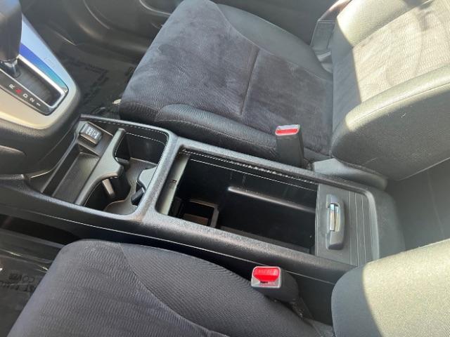 2013 Polished Metal Metallic /Black Honda CR-V LX (5J6RM4H39DL) with an 2.4L I-4 DOHC engine, Automatic transmission, located at 940 North Main Street, Cedar City, UT, 84720, (435) 628-0023, 37.692936, -113.061897 - We specialize in helping ALL people get the best financing available. No matter your credit score, good, bad or none we can get you an amazing rate. Had a bankruptcy, divorce, or repossessions? We give you the green light to get your credit back on the road. Low down and affordable payments that fit - Photo#18