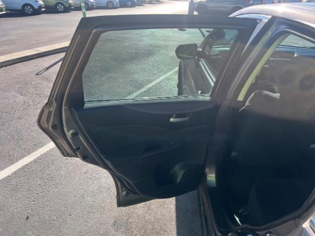 2013 Polished Metal Metallic /Black Honda CR-V LX (5J6RM4H39DL) with an 2.4L I-4 DOHC engine, Automatic transmission, located at 940 North Main Street, Cedar City, UT, 84720, (435) 628-0023, 37.692936, -113.061897 - We specialize in helping ALL people get the best financing available. No matter your credit score, good, bad or none we can get you an amazing rate. Had a bankruptcy, divorce, or repossessions? We give you the green light to get your credit back on the road. Low down and affordable payments that fit - Photo#19