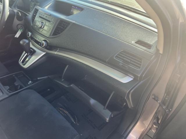 2013 Polished Metal Metallic /Black Honda CR-V LX (5J6RM4H39DL) with an 2.4L I-4 DOHC engine, Automatic transmission, located at 940 North Main Street, Cedar City, UT, 84720, (435) 628-0023, 37.692936, -113.061897 - We specialize in helping ALL people get the best financing available. No matter your credit score, good, bad or none we can get you an amazing rate. Had a bankruptcy, divorce, or repossessions? We give you the green light to get your credit back on the road. Low down and affordable payments that fit - Photo#28