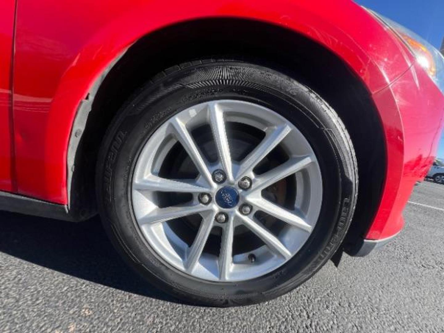 2015 Race Red /Charcoal Black Ford Focus SE (1FADP3K28FL) with an 2L I-4 gasoline direct injection engine, Automatic transmission, located at 1865 East Red Hills Pkwy, St. George, 84770, (435) 628-0023, 37.120850, -113.543640 - We specialize in helping ALL people get the best financing available. No matter your credit score, good, bad or none we can get you an amazing rate. Had a bankruptcy, divorce, or repossessions? We give you the green light to get your credit back on the road. Low down and affordable payments that fit - Photo#8