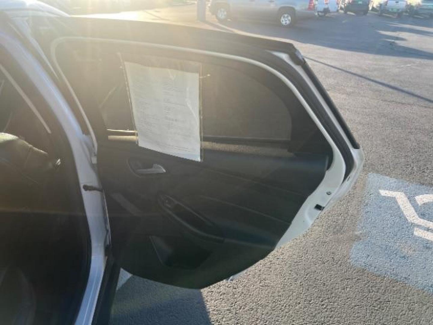 2014 Oxford White /Charcoal Black Ford Focus SE (1FADP3F27EL) with an 2L I-4 gasoline direct injection engine, Automatic transmission, located at 1865 East Red Hills Pkwy, St. George, 84770, (435) 628-0023, 37.120850, -113.543640 - We specialize in helping ALL people get the best financing available. No matter your credit score, good, bad or none we can get you an amazing rate. Had a bankruptcy, divorce, or repossessions? We give you the green light to get your credit back on the road. Low down and affordable payments that fit - Photo#25