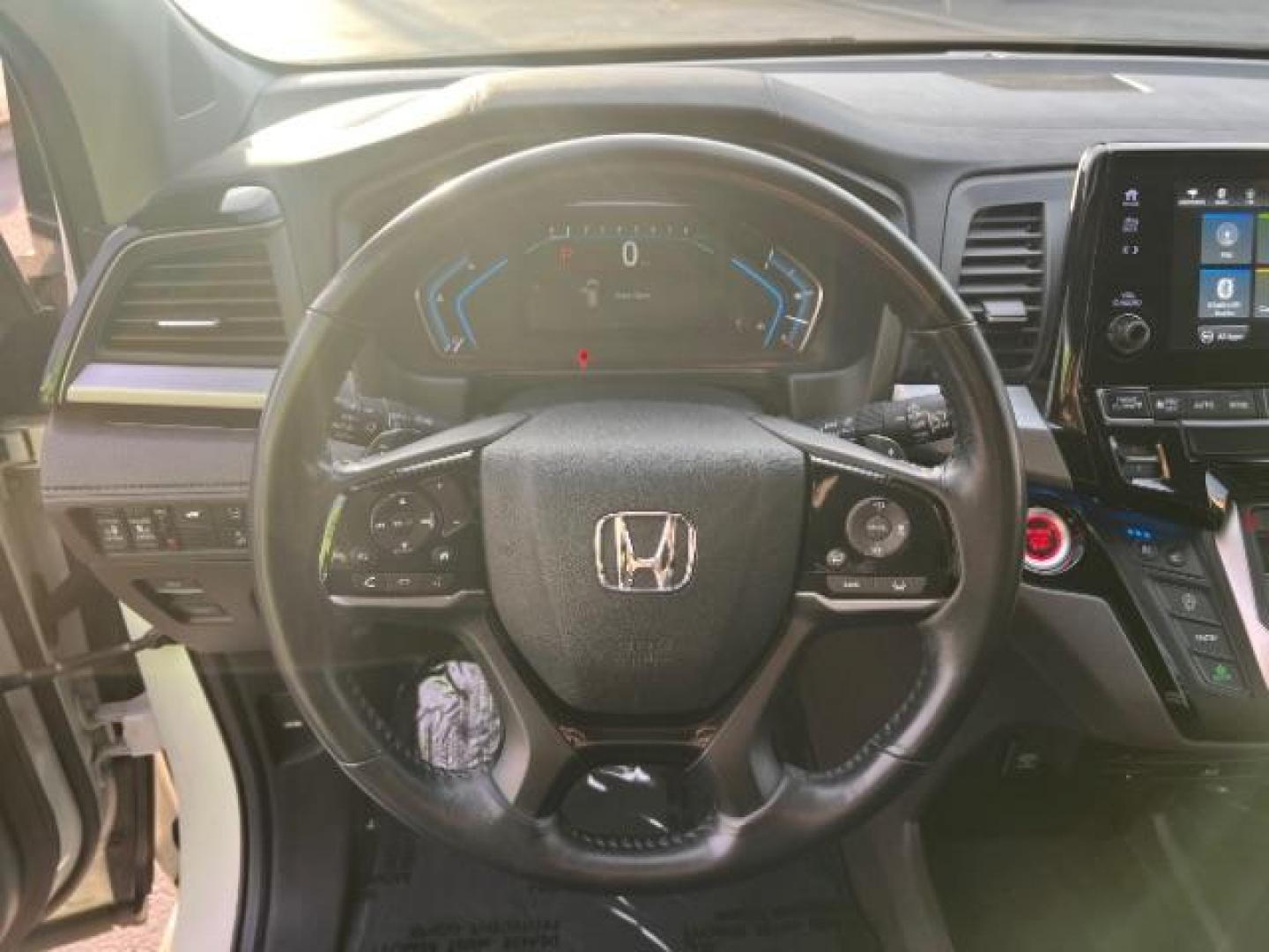 2018 White Diamond Pearl /Gray Honda Odyssey Elite (5FNRL6H92JB) with an 3.5L V-6 gasoline direct injection engine, Automatic transmission, located at 1865 East Red Hills Pkwy, St. George, 84770, (435) 628-0023, 37.120850, -113.543640 - We specialize in helping ALL people get the best financing available. No matter your credit score, good, bad or none we can get you an amazing rate. Had a bankruptcy, divorce, or repossessions? We give you the green light to get your credit back on the road. Low down and affordable payments that fit - Photo#15