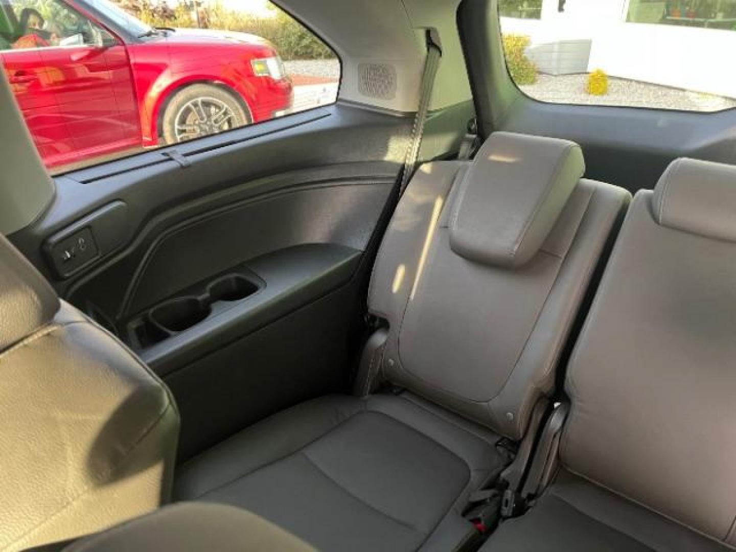 2018 White Diamond Pearl /Gray Honda Odyssey Elite (5FNRL6H92JB) with an 3.5L V-6 gasoline direct injection engine, Automatic transmission, located at 1865 East Red Hills Pkwy, St. George, 84770, (435) 628-0023, 37.120850, -113.543640 - We specialize in helping ALL people get the best financing available. No matter your credit score, good, bad or none we can get you an amazing rate. Had a bankruptcy, divorce, or repossessions? We give you the green light to get your credit back on the road. Low down and affordable payments that fit - Photo#22