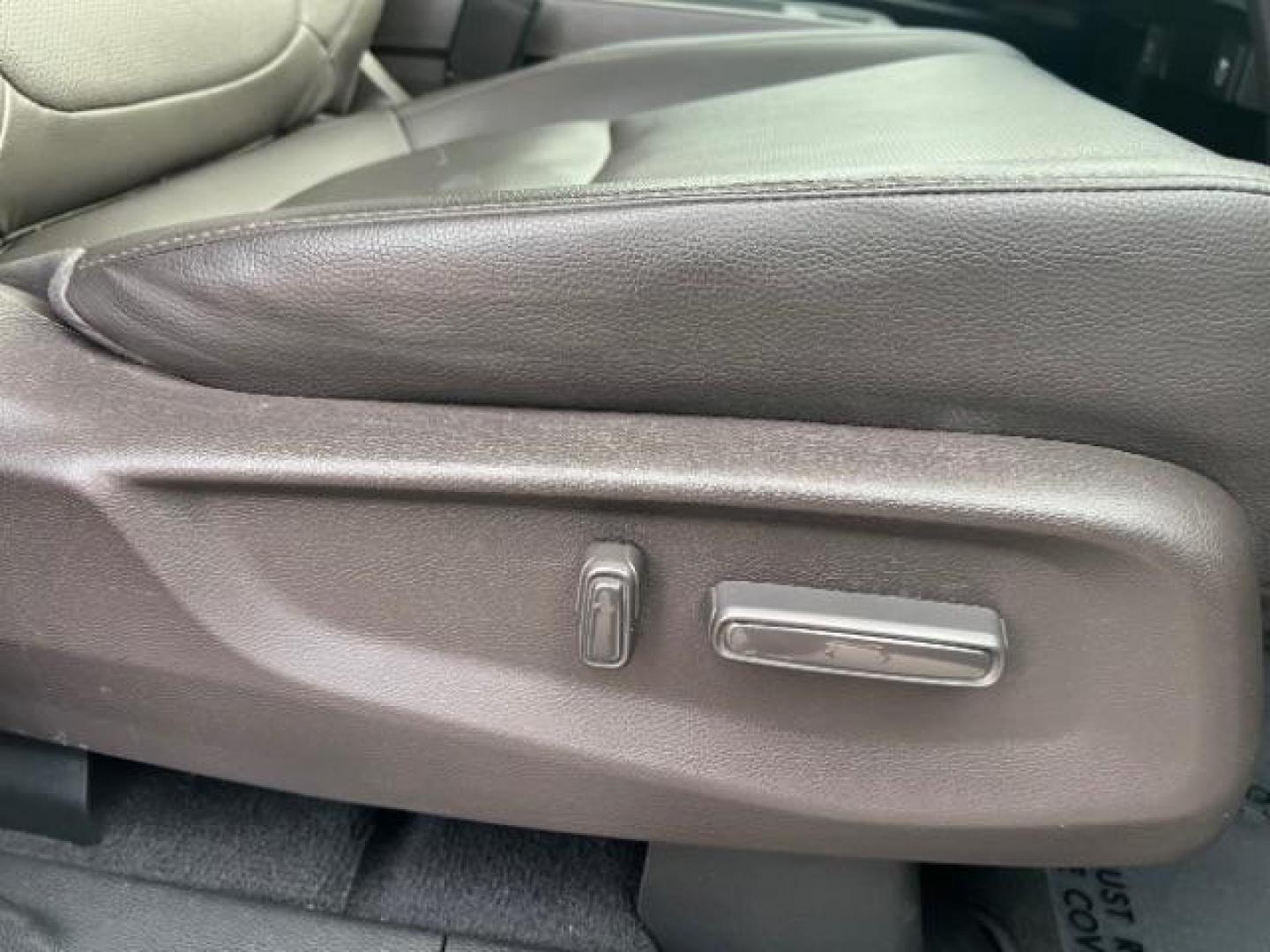 2018 White Diamond Pearl /Gray Honda Odyssey Elite (5FNRL6H92JB) with an 3.5L V-6 gasoline direct injection engine, Automatic transmission, located at 1865 East Red Hills Pkwy, St. George, 84770, (435) 628-0023, 37.120850, -113.543640 - We specialize in helping ALL people get the best financing available. No matter your credit score, good, bad or none we can get you an amazing rate. Had a bankruptcy, divorce, or repossessions? We give you the green light to get your credit back on the road. Low down and affordable payments that fit - Photo#28