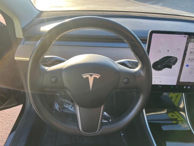 2018 Solid Black /Black Tesla Model 3 Long Range (5YJ3E1EA1JF) with an ELECTRIC engine, Electric transmission, located at 1865 East Red Hills Pkwy, St. George, 84770, (435) 628-0023, 37.120850, -113.543640 - This 2018 Model 3 Long Range has Full Self Driving software paid for! Thats a $8k upgrade that is no longer available to be bought after Feb 14th. Lock in FSD for life. Every Tesla we sell comes with a charger! Excellent condition and very low miles. Gets 272 on a full charge. Has full Tesla warr - Photo#17