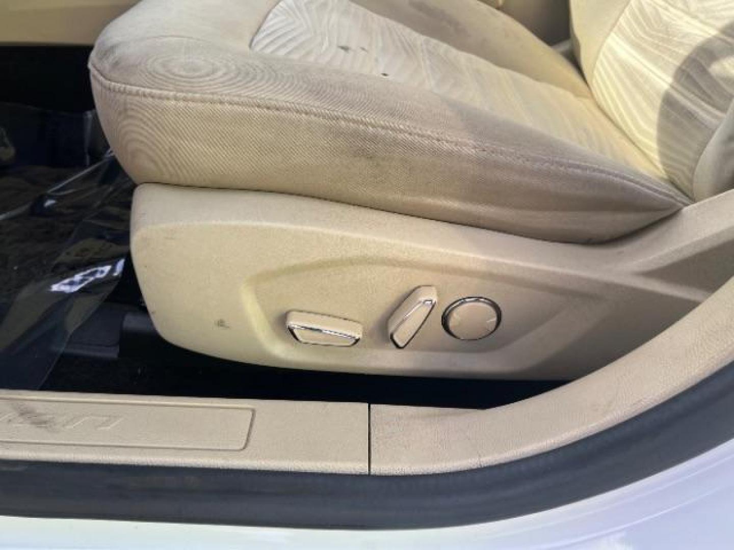 2016 Oxford White /Dune Ford Fusion SE (3FA6P0H79GR) with an Duratec 2.5L I-4 DOHC engine, Automatic transmission, located at 1865 East Red Hills Pkwy, St. George, 84770, (435) 628-0023, 37.120850, -113.543640 - We specialize in helping ALL people get the best financing available. No matter your credit score, good, bad or none we can get you an amazing rate. Had a bankruptcy, divorce, or repossessions? We give you the green light to get your credit back on the road. Low down and affordable payments that fit - Photo#13