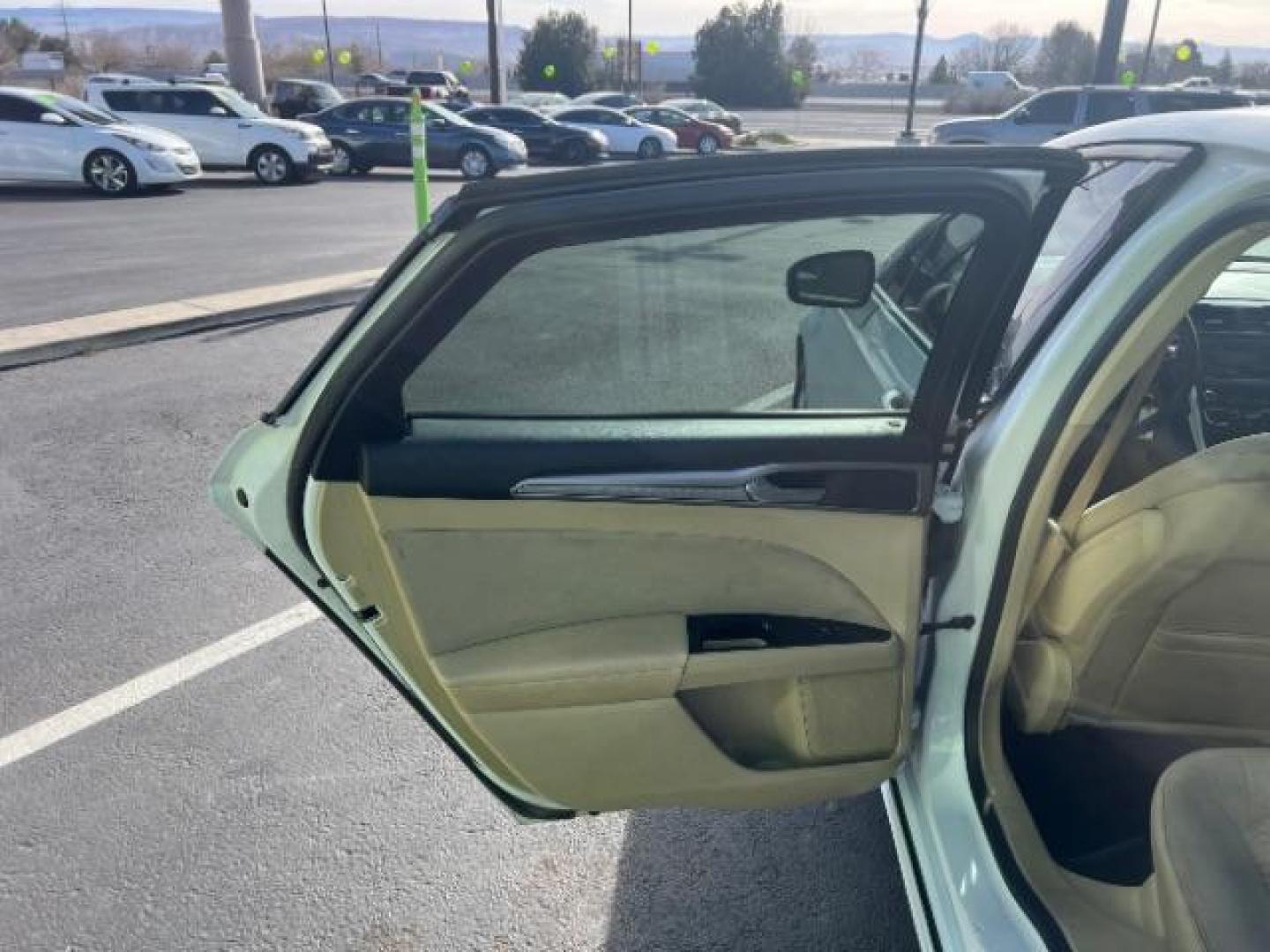 2016 Oxford White /Dune Ford Fusion SE (3FA6P0H79GR) with an Duratec 2.5L I-4 DOHC engine, Automatic transmission, located at 1865 East Red Hills Pkwy, St. George, 84770, (435) 628-0023, 37.120850, -113.543640 - We specialize in helping ALL people get the best financing available. No matter your credit score, good, bad or none we can get you an amazing rate. Had a bankruptcy, divorce, or repossessions? We give you the green light to get your credit back on the road. Low down and affordable payments that fit - Photo#20