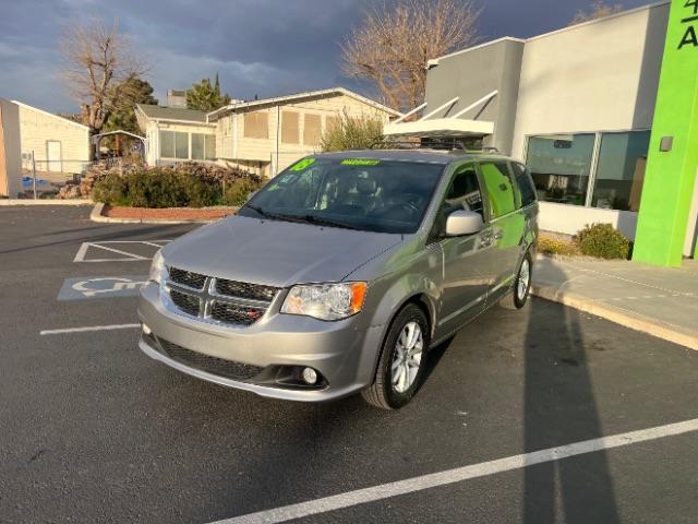 2018 Silver /Black Leather Interior Dodge Grand Caravan SXT (2C4RDGCGXJR) with an 3.6L V6 DOHC 24V engine, 6-Speed Automatic transmission, located at 940 North Main Street, Cedar City, UT, 84720, (435) 628-0023, 37.692936, -113.061897 - We specialize in helping ALL people get the best financing available. No matter your credit score, good, bad or none we can get you an amazing rate. Had a bankruptcy, divorce, or repossessions? We give you the green light to get your credit back on the road. Low down and affordable payments that fit - Photo#2