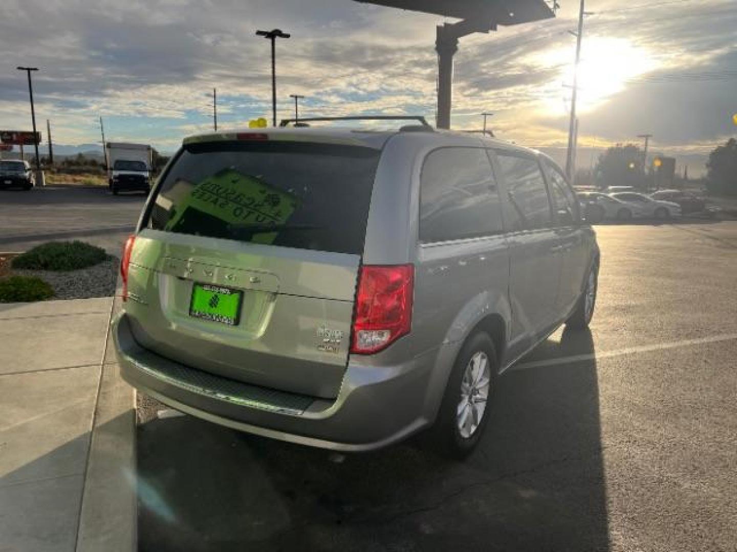 2018 Silver /Black Leather Interior Dodge Grand Caravan SXT (2C4RDGCGXJR) with an 3.6L V6 DOHC 24V engine, 6-Speed Automatic transmission, located at 940 North Main Street, Cedar City, UT, 84720, (435) 628-0023, 37.692936, -113.061897 - We specialize in helping ALL people get the best financing available. No matter your credit score, good, bad or none we can get you an amazing rate. Had a bankruptcy, divorce, or repossessions? We give you the green light to get your credit back on the road. Low down and affordable payments that fit - Photo#6
