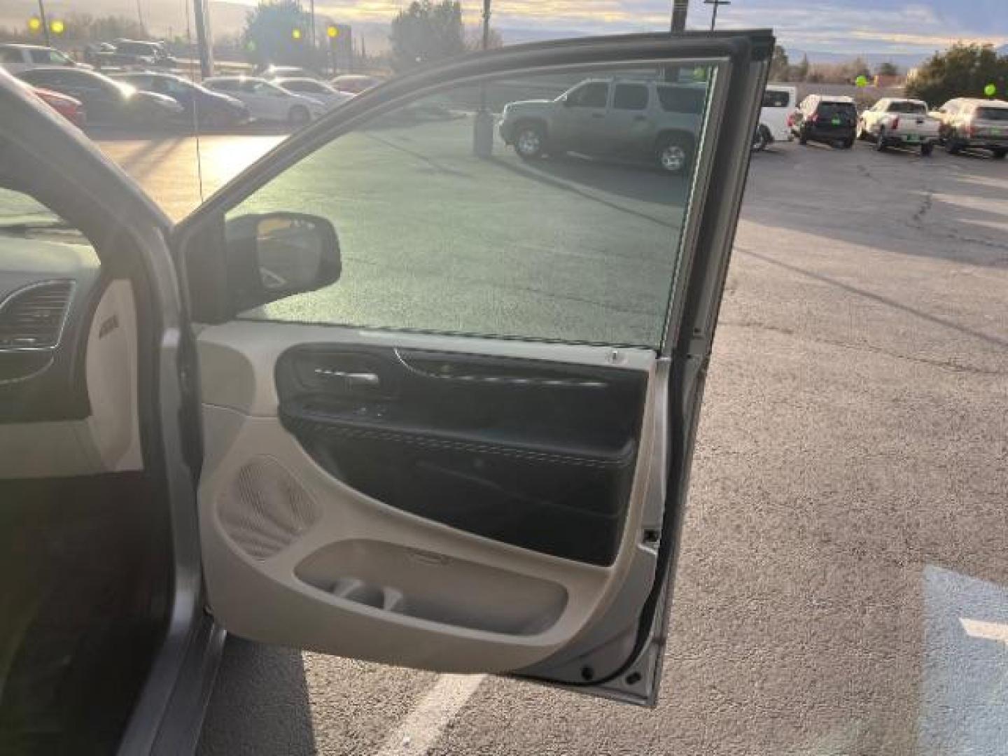 2018 Silver /Black Leather Interior Dodge Grand Caravan SXT (2C4RDGCGXJR) with an 3.6L V6 DOHC 24V engine, 6-Speed Automatic transmission, located at 940 North Main Street, Cedar City, UT, 84720, (435) 628-0023, 37.692936, -113.061897 - We specialize in helping ALL people get the best financing available. No matter your credit score, good, bad or none we can get you an amazing rate. Had a bankruptcy, divorce, or repossessions? We give you the green light to get your credit back on the road. Low down and affordable payments that fit - Photo#26