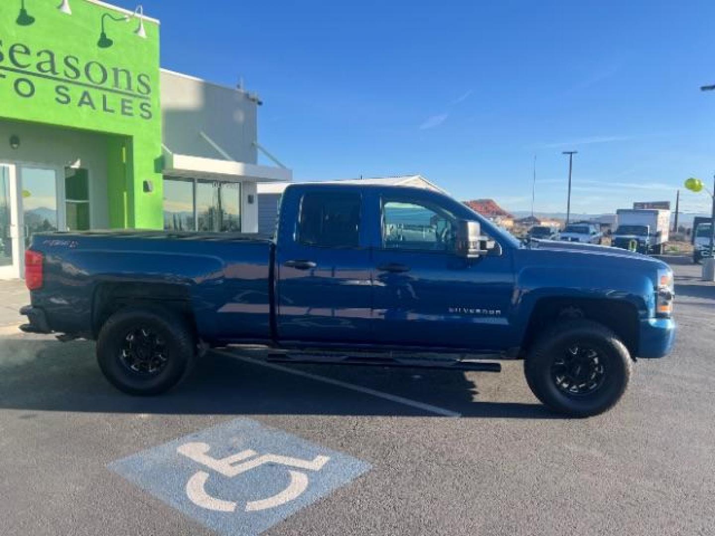 2017 Deep Ocean Blue Metallic /Dark Ash/Jet Black Chevrolet Silverado 1500 LS (1GCVKNEH1HZ) with an EcoTec3 4.3L V-6 gasoline direct injection engine, Automatic transmission, located at 1865 East Red Hills Pkwy, St. George, 84770, (435) 628-0023, 37.120850, -113.543640 - We specialize in helping ALL people get the best financing available. No matter your credit score, good, bad or none we can get you an amazing rate. Had a bankruptcy, divorce, or repossessions? We give you the green light to get your credit back on the road. Low down and affordable payments that fit - Photo#7