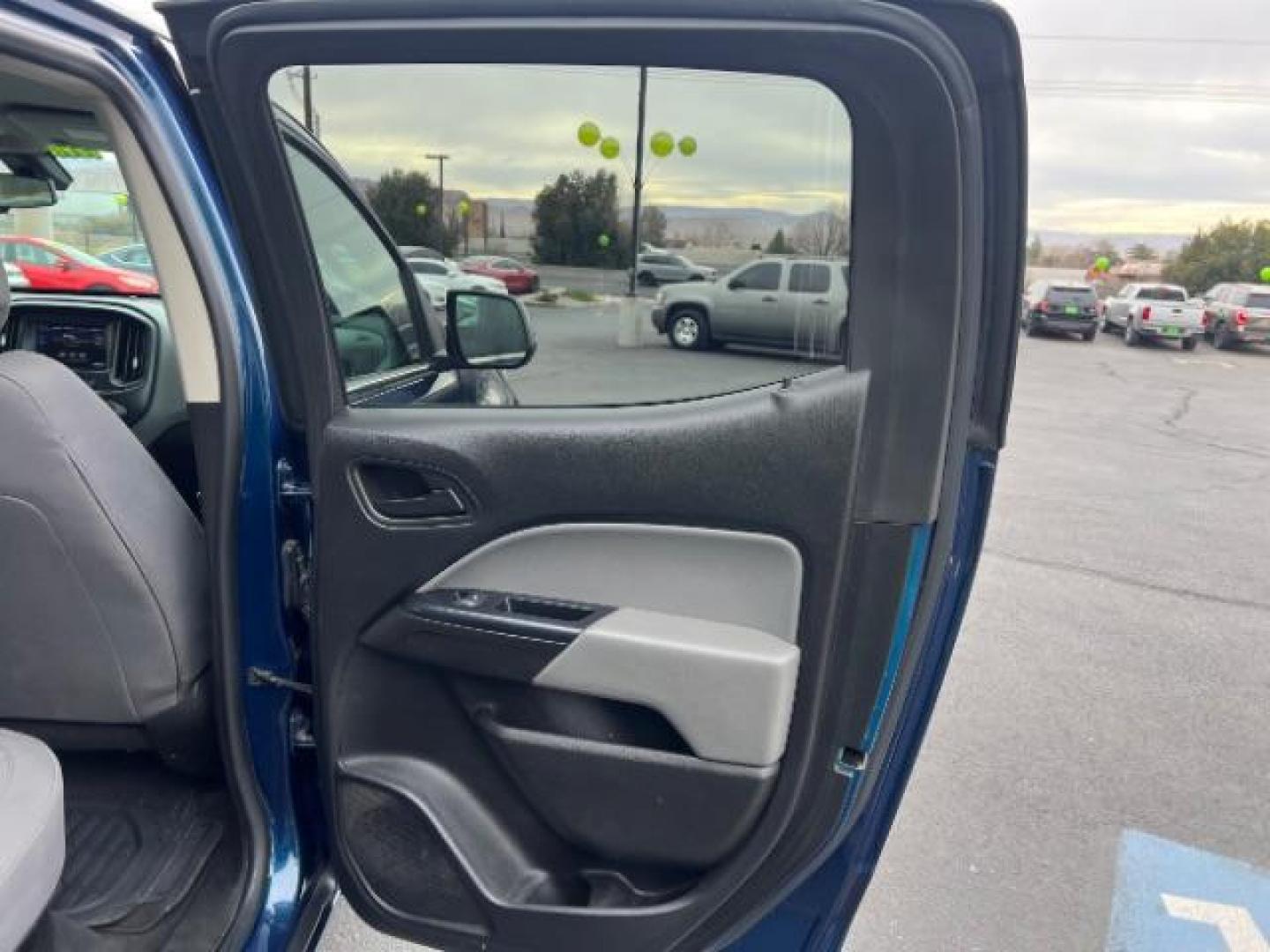 2020 Pacific Blue Metallic /Jet Black/Dark Ash Chevrolet Colorado 2WD Crew Cab Short Box WT (1GCGSBEN0L1) with an 2.5L I-4 gasoline direct injection engine, Automatic transmission, located at 1865 East Red Hills Pkwy, St. George, 84770, (435) 628-0023, 37.120850, -113.543640 - We specialize in helping ALL people get the best financing available. No matter your credit score, good, bad or none we can get you an amazing rate. Had a bankruptcy, divorce, or repossessions? We give you the green light to get your credit back on the road. Low down and affordable payments that fit - Photo#24