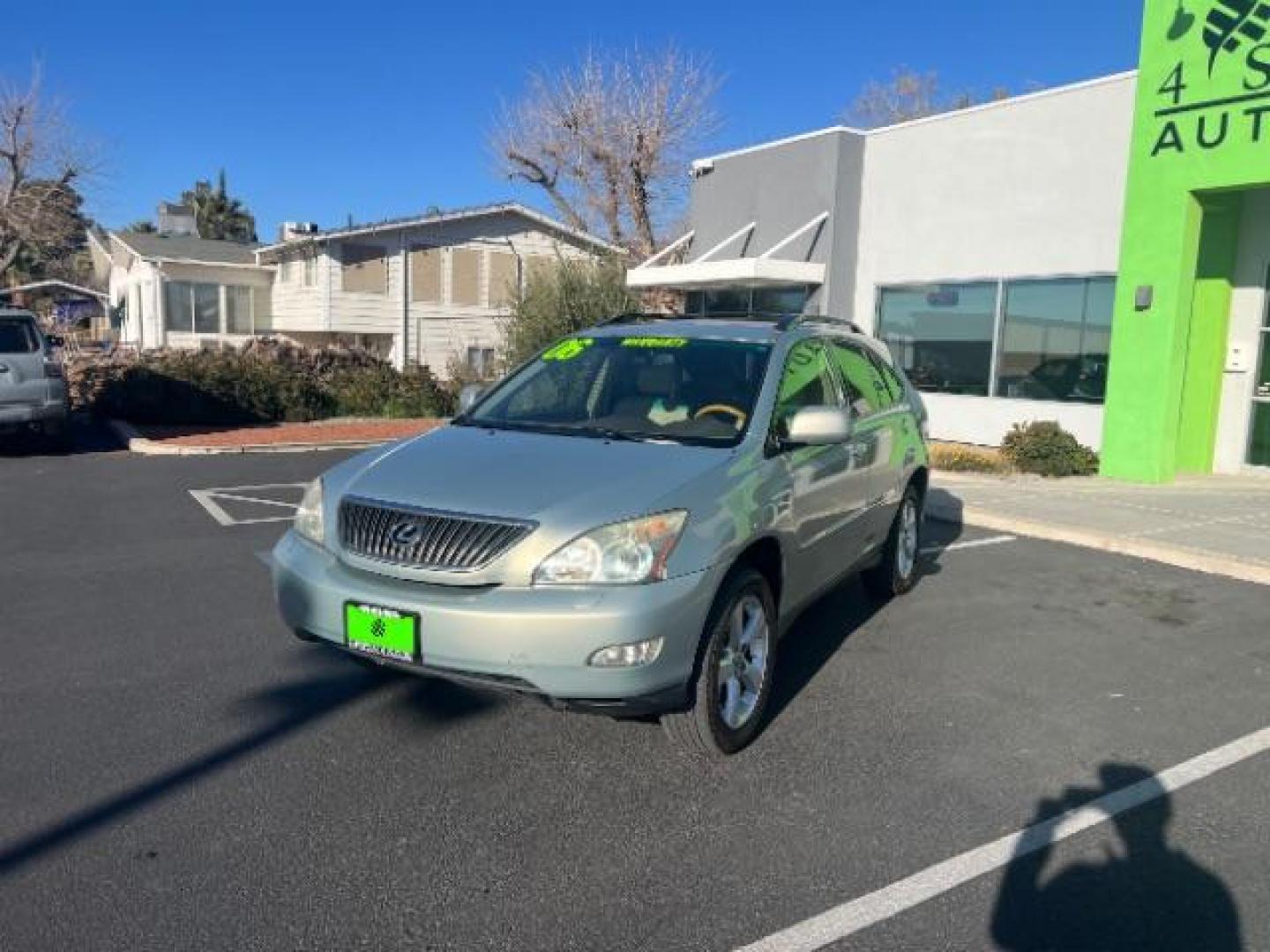 2006 Silver /Tan Leather Interior Lexus RX 330 FWD (JTJGA31U860) , Automatic transmission, located at 1865 East Red Hills Pkwy, St. George, 84770, (435) 628-0023, 37.120850, -113.543640 - We specialize in helping ALL people get the best financing available. No matter your credit score, good, bad or none we can get you an amazing rate. Had a bankruptcy, divorce, or repossessions? We give you the green light to get your credit back on the road. Low down and affordable payments that fit - Photo#2