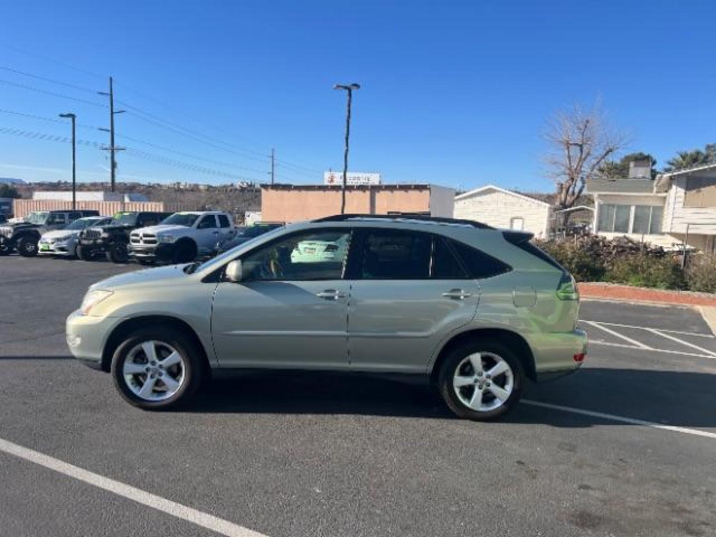 2006 Silver /Tan Leather Interior Lexus RX 330 FWD (JTJGA31U860) , Automatic transmission, located at 1865 East Red Hills Pkwy, St. George, 84770, (435) 628-0023, 37.120850, -113.543640 - We specialize in helping ALL people get the best financing available. No matter your credit score, good, bad or none we can get you an amazing rate. Had a bankruptcy, divorce, or repossessions? We give you the green light to get your credit back on the road. Low down and affordable payments that fit - Photo#3