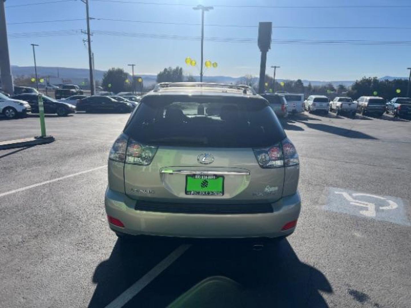 2006 Silver /Tan Leather Interior Lexus RX 330 FWD (JTJGA31U860) , Automatic transmission, located at 1865 East Red Hills Pkwy, St. George, 84770, (435) 628-0023, 37.120850, -113.543640 - We specialize in helping ALL people get the best financing available. No matter your credit score, good, bad or none we can get you an amazing rate. Had a bankruptcy, divorce, or repossessions? We give you the green light to get your credit back on the road. Low down and affordable payments that fit - Photo#5