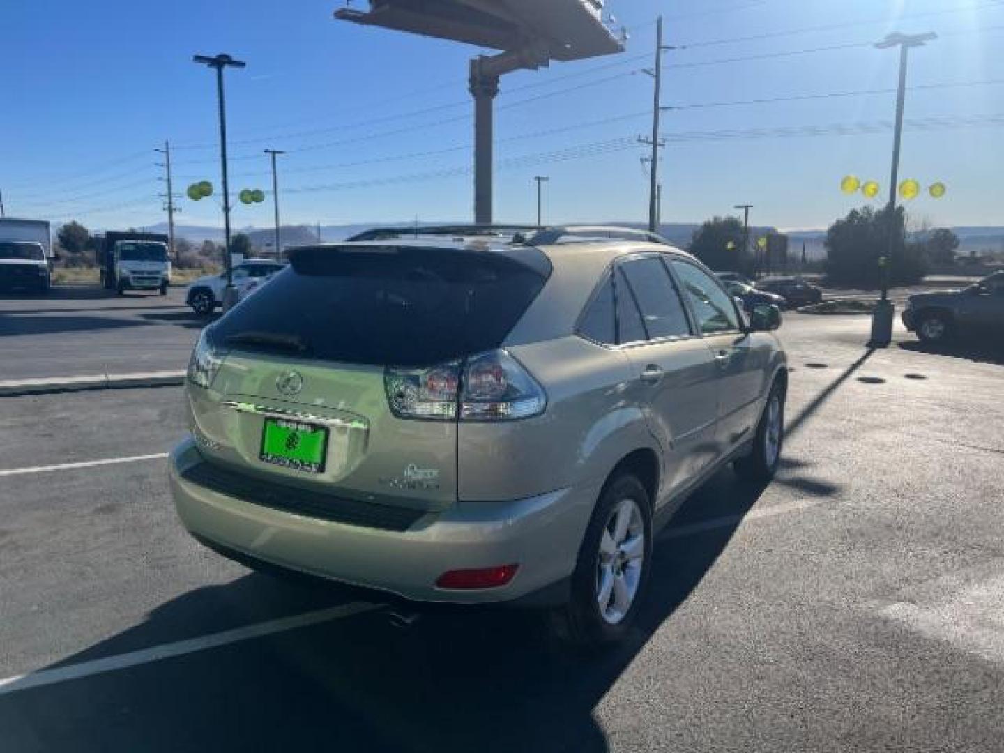 2006 Silver /Tan Leather Interior Lexus RX 330 FWD (JTJGA31U860) , Automatic transmission, located at 1865 East Red Hills Pkwy, St. George, 84770, (435) 628-0023, 37.120850, -113.543640 - We specialize in helping ALL people get the best financing available. No matter your credit score, good, bad or none we can get you an amazing rate. Had a bankruptcy, divorce, or repossessions? We give you the green light to get your credit back on the road. Low down and affordable payments that fit - Photo#6