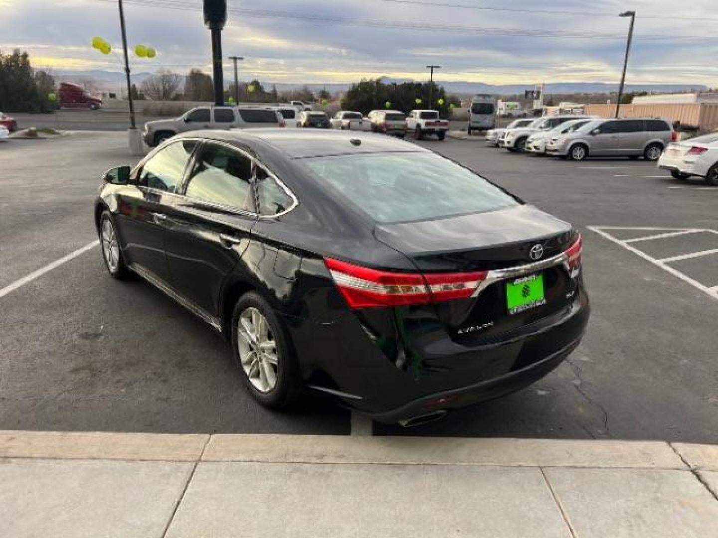 2015 Attitude Black /Black Toyota Avalon XLE Premium (4T1BK1EB3FU) with an 3.5L V-6 DOHC engine, Automatic transmission, located at 1865 East Red Hills Pkwy, St. George, 84770, (435) 628-0023, 37.120850, -113.543640 - Photo#4