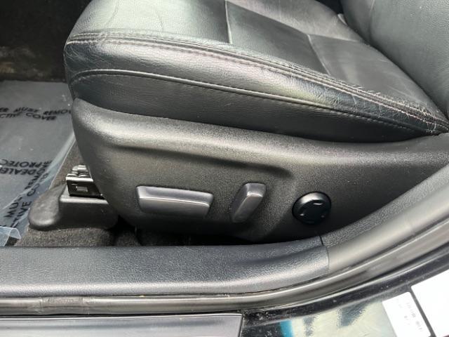 2015 Attitude Black /Black Toyota Avalon Limited | XLE Touring | XLE | XLE Premium | XLE Touring SE (4T1BK1EB3FU) with an 3.5L V-6 DOHC engine, Automatic transmission, located at 1865 East Red Hills Pkwy, St. George, 84770, (435) 628-0023, 37.120850, -113.543640 - Photo#13