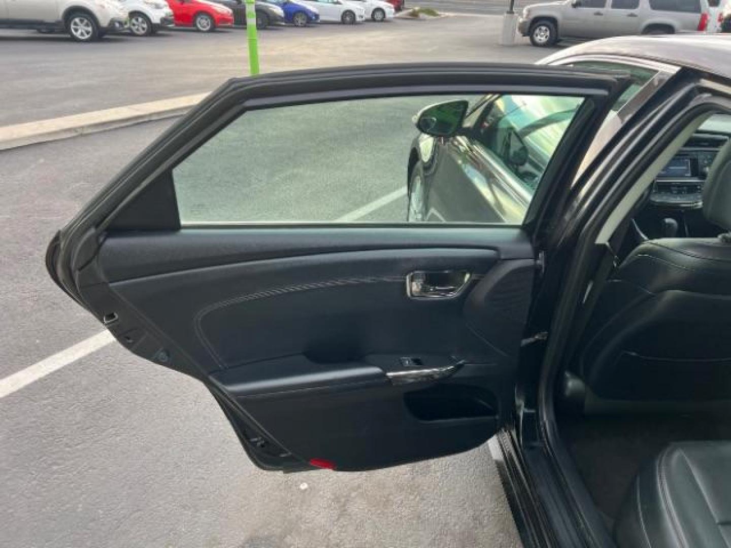 2015 Attitude Black /Black Toyota Avalon XLE Premium (4T1BK1EB3FU) with an 3.5L V-6 DOHC engine, Automatic transmission, located at 1865 East Red Hills Pkwy, St. George, 84770, (435) 628-0023, 37.120850, -113.543640 - Photo#20