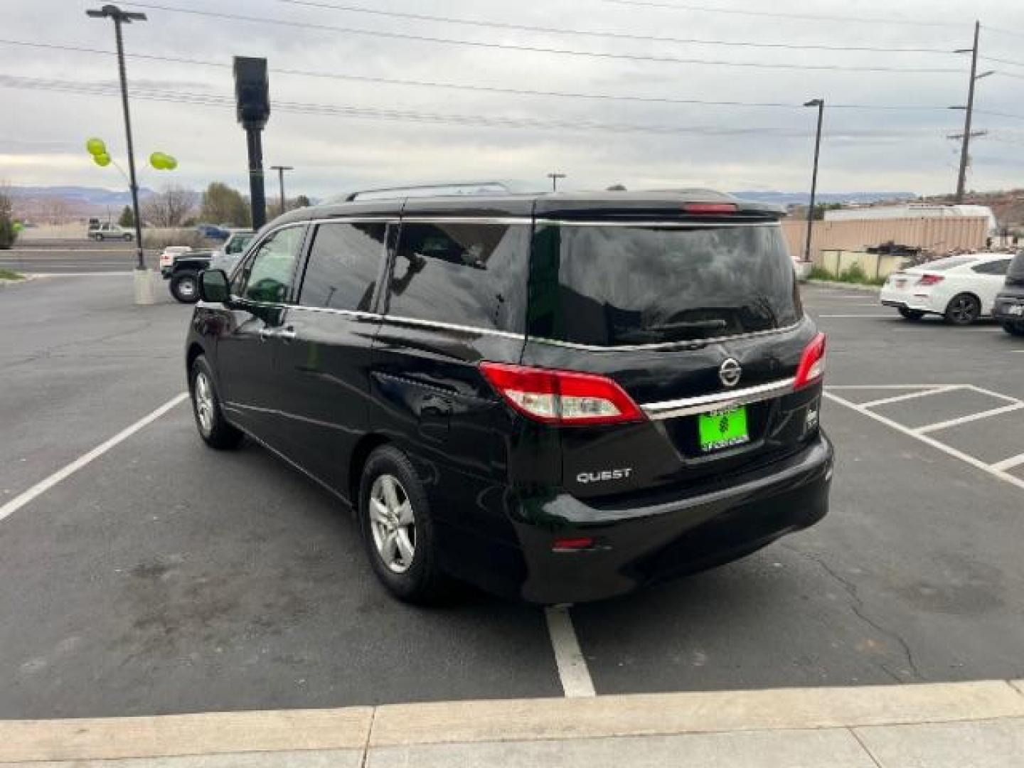 2014 Super Black /Beige Nissan Quest SV (JN8AE2KP7E9) with an VQ 3.5L V-6 DOHC engine, AUTOMATIC transmission, located at 1865 East Red Hills Pkwy, St. George, 84770, (435) 628-0023, 37.120850, -113.543640 - We specialize in helping ALL people get the best financing available. No matter your credit score, good, bad or none we can get you an amazing rate. Had a bankruptcy, divorce, or repossessions? We give you the green light to get your credit back on the road. Low down and affordable payments that fit - Photo#4