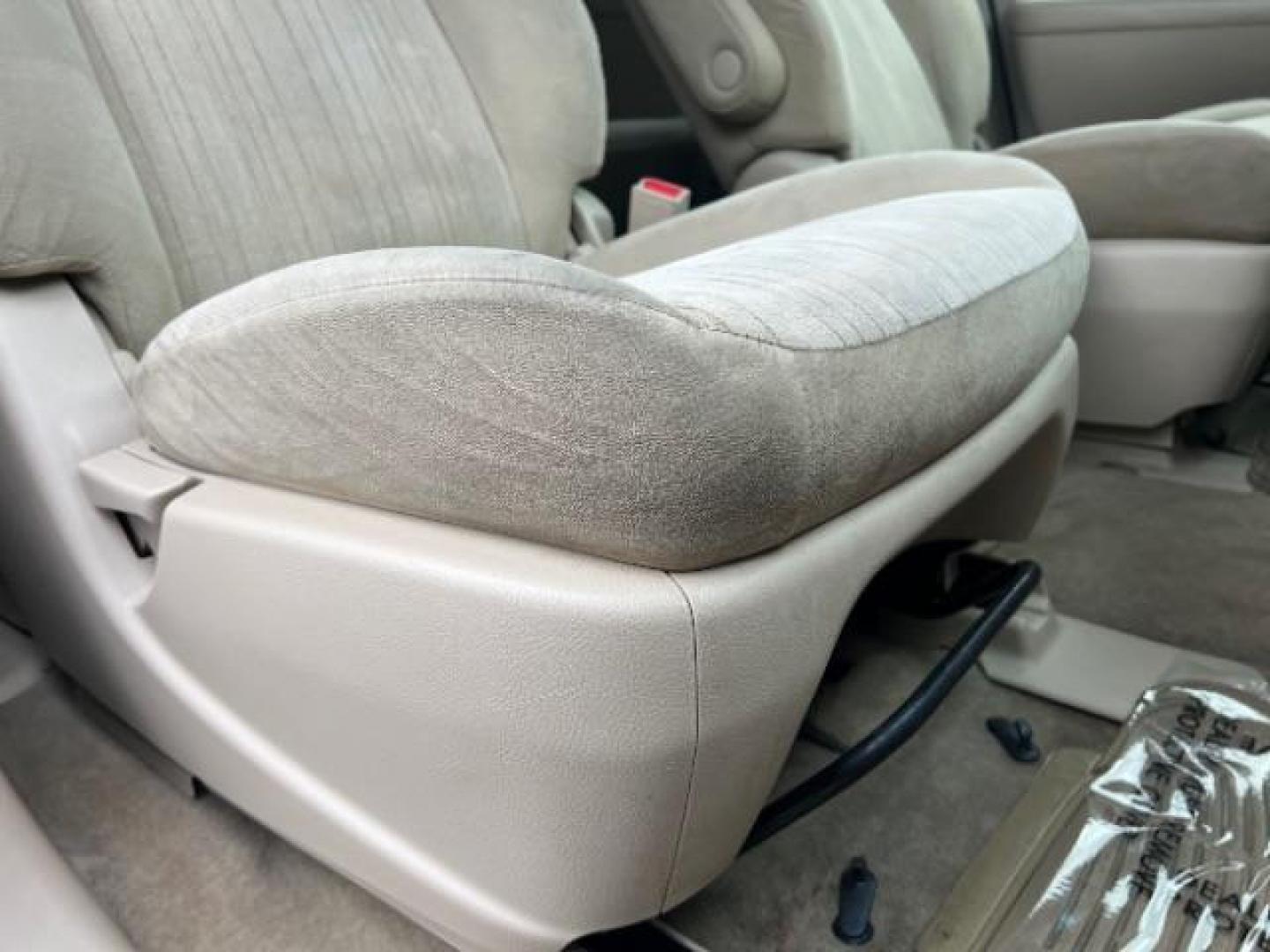 2014 Super Black /Beige Nissan Quest SV (JN8AE2KP7E9) with an VQ 3.5L V-6 DOHC engine, AUTOMATIC transmission, located at 1865 East Red Hills Pkwy, St. George, 84770, (435) 628-0023, 37.120850, -113.543640 - We specialize in helping ALL people get the best financing available. No matter your credit score, good, bad or none we can get you an amazing rate. Had a bankruptcy, divorce, or repossessions? We give you the green light to get your credit back on the road. Low down and affordable payments that fit - Photo#27