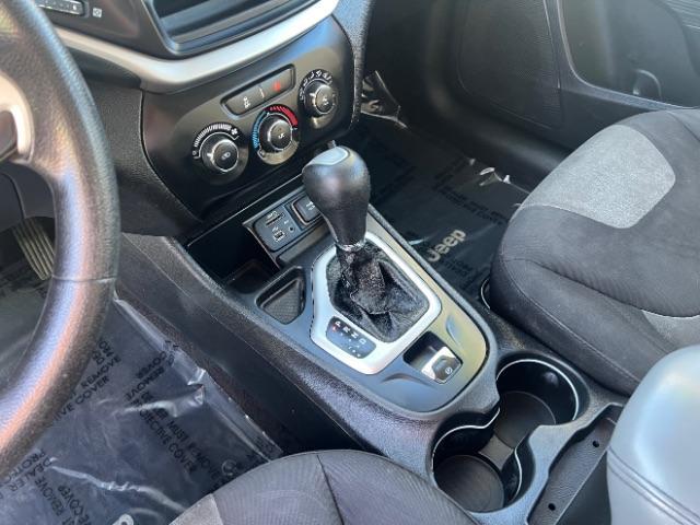 2014 Bright White Clearcoat /Black/Iceland Gray Jeep Cherokee Sport (1C4PJLAB6EW) with an MultiAir2 Tigershark 2.4L I-4 variable valve contr engine, Automatic transmission, located at 940 North Main Street, Cedar City, UT, 84720, (435) 628-0023, 37.692936, -113.061897 - We specialize in helping ALL people get the best financing available. No matter your credit score, good, bad or none we can get you an amazing rate. Had a bankruptcy, divorce, or repossessions? We give you the green light to get your credit back on the road. Low down and affordable payments that fit - Photo#18