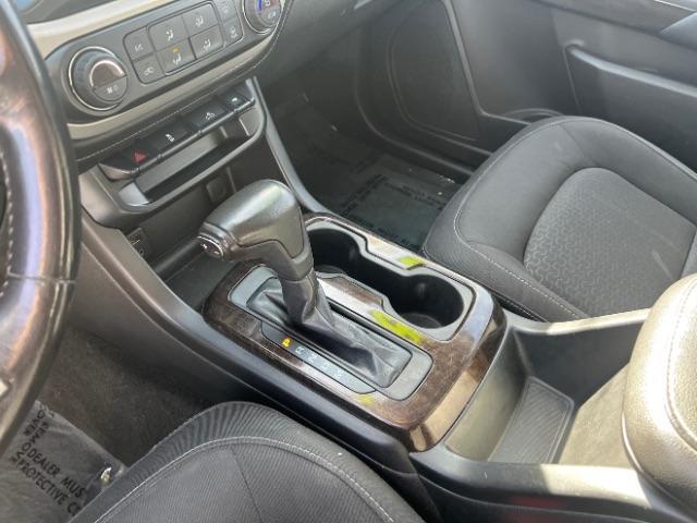 2015 Quicksilver Metallic /Jet Black GMC Canyon SLE (1GTG5BE33F1) with an 3.6L V-6 gasoline direct injection engine, Automatic transmission, located at 1865 East Red Hills Pkwy, St. George, 84770, (435) 628-0023, 37.120850, -113.543640 - We specialize in helping ALL people get the best financing available. No matter your credit score, good, bad or none we can get you an amazing rate. Had a bankruptcy, divorce, or repossessions? We give you the green light to get your credit back on the road. Low down and affordable payments that fit - Photo#18