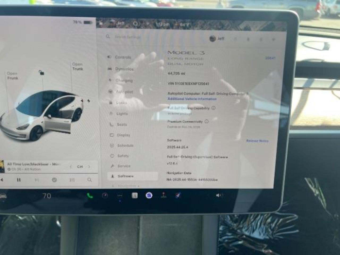 2022 Pearl White Multi-Coat /Black Tesla Model 3 Long Range Dual Motor All-Wheel Drive (5YJ3E1EBXNF) with an ELECTRIC engine, Automatic transmission, located at 1865 East Red Hills Pkwy, St. George, 84770, (435) 628-0023, 37.120850, -113.543640 - Excellent condition Tesla Model 3 Long range AWD with FULL SELF DRIVING subscription paid for. ($8 software unlock that will no longer be available to buy after Feb 14th) Lock in your FSD ownership now. Also, be to first in line to upgrade from HW3 to HW4 when Tesla makes the upgrade available as p - Photo#1