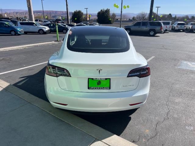2022 Pearl White Multi-Coat /Black Tesla Model 3 Long Range Dual Motor All-Wheel Drive (5YJ3E1EBXNF) with an ELECTRIC engine, Automatic transmission, located at 1865 East Red Hills Pkwy, St. George, 84770, (435) 628-0023, 37.120850, -113.543640 - Excellent condition Tesla Model 3 Long range AWD with FULL SELF DRIVING subscription paid for. ($8 software unlock that will no longer be available to buy after Feb 14th) Lock in your FSD ownership now. Also, be to first in line to upgrade from HW3 to HW4 when Tesla makes the upgrade available as p - Photo#7
