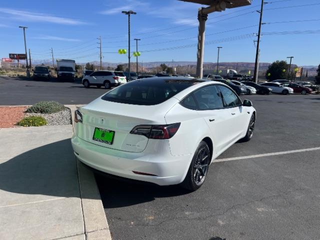 2022 Pearl White Multi-Coat /Black Tesla Model 3 Long Range Dual Motor All-Wheel Drive (5YJ3E1EBXNF) with an ELECTRIC engine, Automatic transmission, located at 1865 East Red Hills Pkwy, St. George, 84770, (435) 628-0023, 37.120850, -113.543640 - Excellent condition Tesla Model 3 Long range AWD with FULL SELF DRIVING subscription paid for. ($8 software unlock that will no longer be available to buy after Feb 14th) Lock in your FSD ownership now. Also, be to first in line to upgrade from HW3 to HW4 when Tesla makes the upgrade available as p - Photo#8