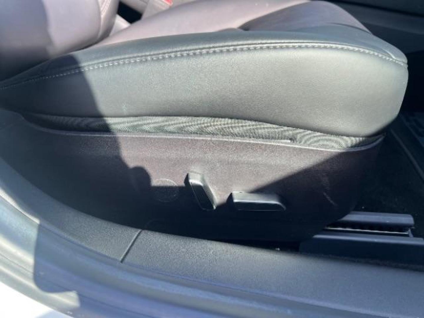 2022 Pearl White Multi-Coat /Black Tesla Model 3 Long Range Dual Motor All-Wheel Drive (5YJ3E1EBXNF) with an ELECTRIC engine, Automatic transmission, located at 1865 East Red Hills Pkwy, St. George, 84770, (435) 628-0023, 37.120850, -113.543640 - Excellent condition Tesla Model 3 Long range AWD with FULL SELF DRIVING subscription paid for. ($8 software unlock that will no longer be available to buy after Feb 14th) Lock in your FSD ownership now. Also, be to first in line to upgrade from HW3 to HW4 when Tesla makes the upgrade available as p - Photo#28