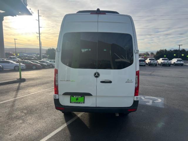 2024 Arctic White /Black Mercedes-Benz Sprinter 2500 Standard Roof 4-Cyl Diesel (W1Z4KFHY1RP) with an 2L I-4 diesel direct injection engine, Automatic transmission, located at 1865 East Red Hills Pkwy, St. George, 84770, (435) 628-0023, 37.120850, -113.543640 - Practically new, low mileage 2024 Mercedes Sprinter 2500. This is equipped with power sliding side door, electronic parking brake, 360 parking camera, cruise control, cloth seats, rear a/c, Auto temp, stepsides, rear wheel drive, diesel 2.0lL engine, 4 keys Clean title, 1 owner, no accidents. Rea - Photo#5