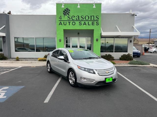 2013 Silver /Black Chevrolet Volt Premium w/ Navigation and LEP (1G1RH6E44DU) with an Plug-In Hybrid engine, Automatic transmission, located at 1865 East Red Hills Pkwy, St. George, 84770, (435) 628-0023, 37.120850, -113.543640 - We specialize in helping ALL people get the best financing available. No matter your credit score, good, bad or none we can get you an amazing rate. Had a bankruptcy, divorce, or repossessions? We give you the green light to get your credit back on the road. Low down and affordable payments that fit - Photo#0