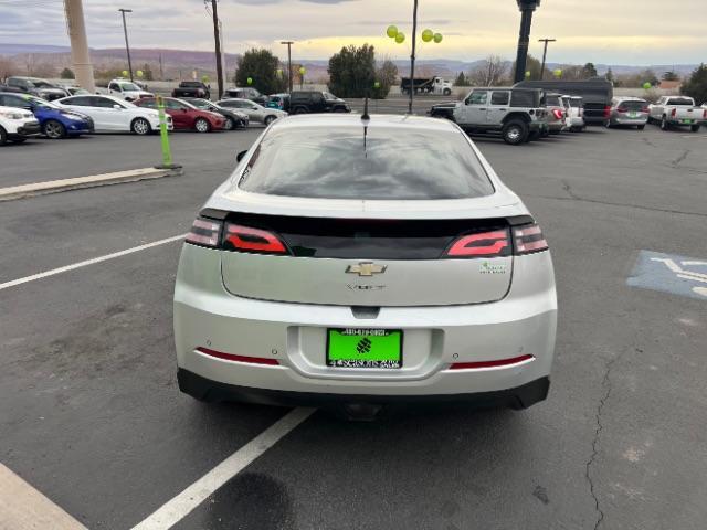 2013 Silver /Black Chevrolet Volt Premium w/ Navigation and LEP (1G1RH6E44DU) with an Plug-In Hybrid engine, Automatic transmission, located at 1865 East Red Hills Pkwy, St. George, 84770, (435) 628-0023, 37.120850, -113.543640 - We specialize in helping ALL people get the best financing available. No matter your credit score, good, bad or none we can get you an amazing rate. Had a bankruptcy, divorce, or repossessions? We give you the green light to get your credit back on the road. Low down and affordable payments that fit - Photo#5