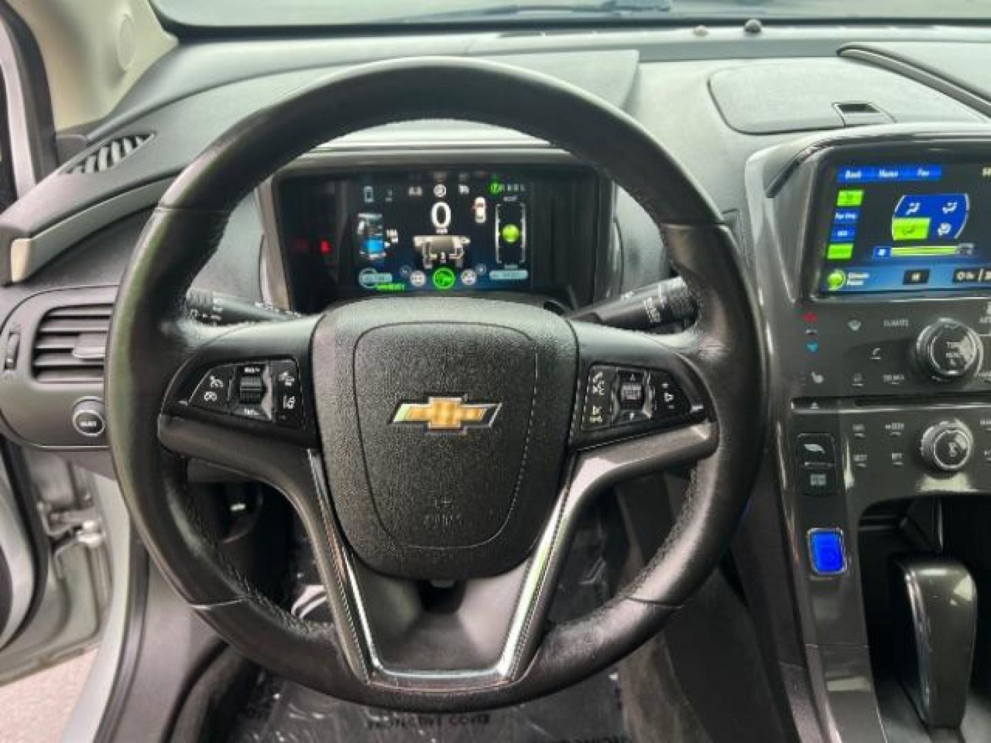 2013 Silver /Black Chevrolet Volt Premium w/ Navigation and LEP (1G1RH6E44DU) with an Plug-In Hybrid engine, Automatic transmission, located at 940 North Main Street, Cedar City, UT, 84720, (435) 628-0023, 37.692936, -113.061897 - We specialize in helping ALL people get the best financing available. No matter your credit score, good, bad or none we can get you an amazing rate. Had a bankruptcy, divorce, or repossessions? We give you the green light to get your credit back on the road. Low down and affordable payments that fit - Photo#15